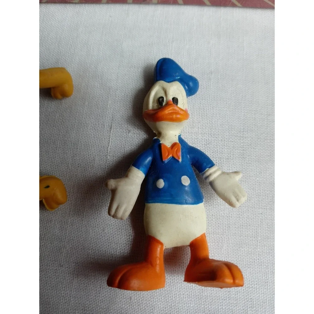Vintage Walt Disney World Collector's Lot-75th Anniversary Cards-Bendy Figures‎
